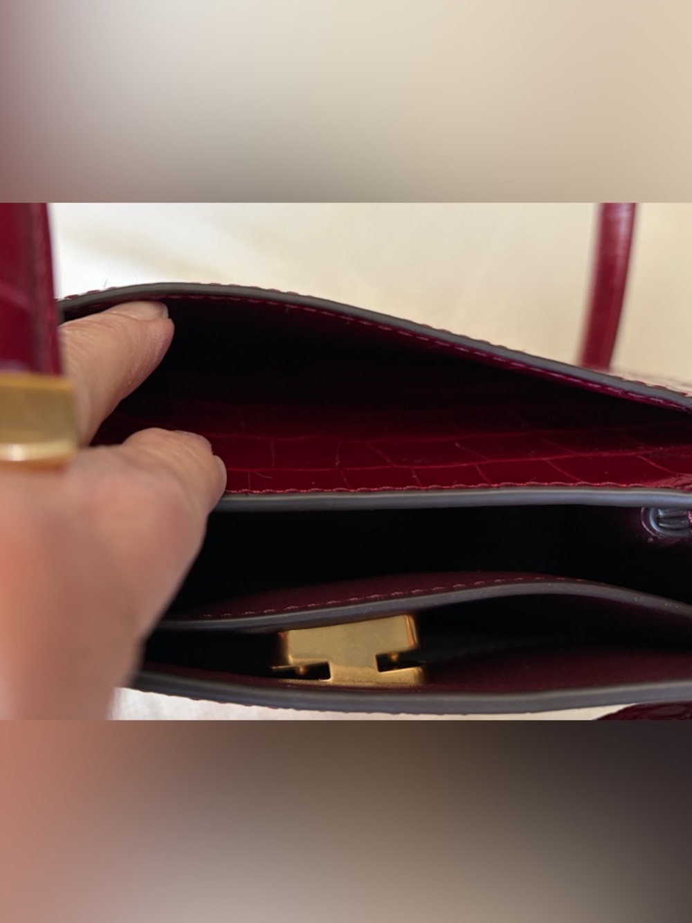 Tory Burch Lee Radziwill Croc-Embossed Leather & Suede Saddle Bag in Roma Red - Picture 8 of 8